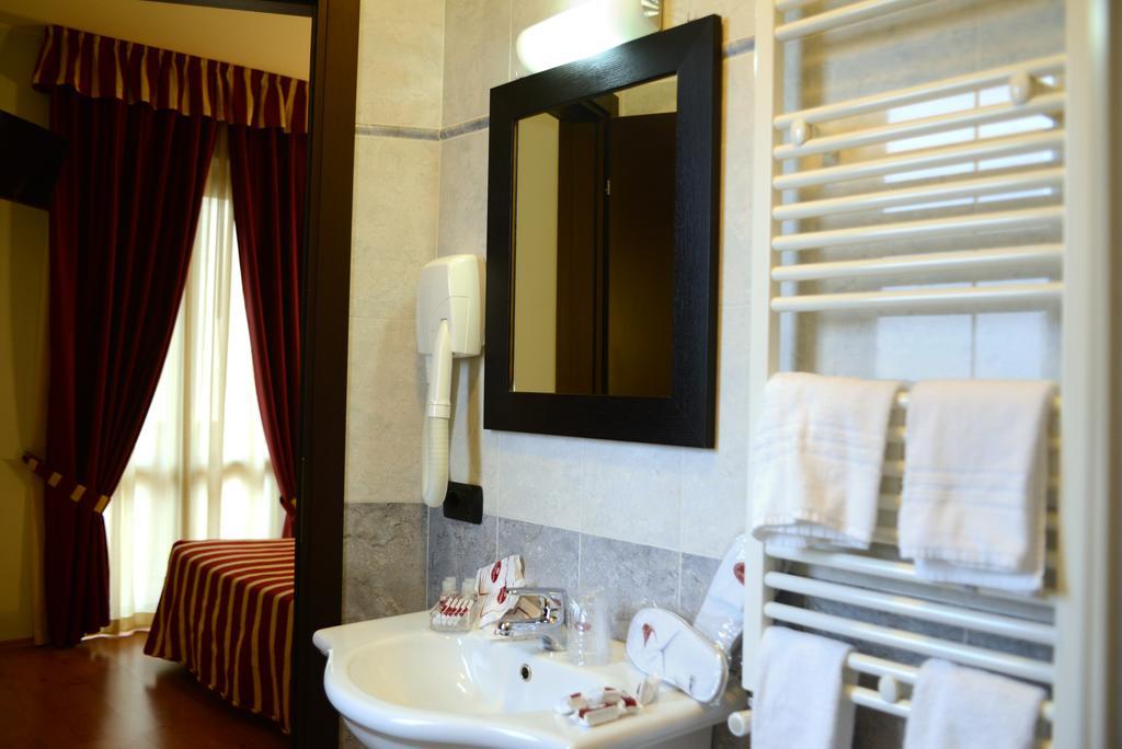 Hotel Iacone Chieti Eksteriør billede